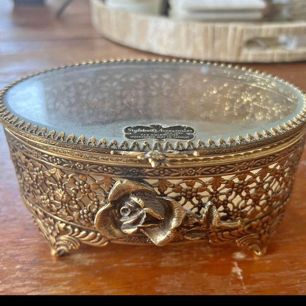 24k gold plated ✨️jewelry Box 📦  style built accessories New York ✨️
